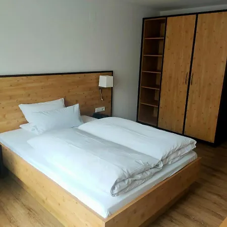 Alpina Loewen Отель Санкт-Мерген