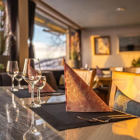 Alpina Loewen Hotel 5*