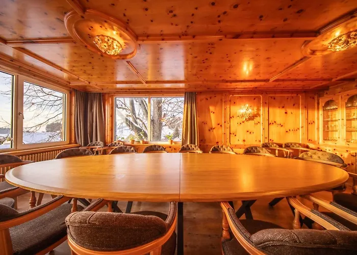 酒店 Alpina Loewen 5*